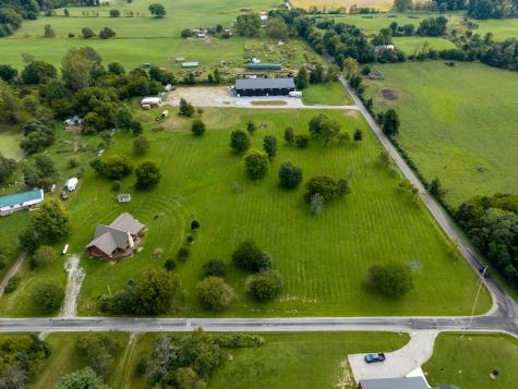 33 Township Road 16 Centerburg OH 43011