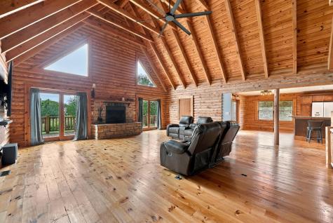 33 Township Road 16 Centerburg OH 43011
