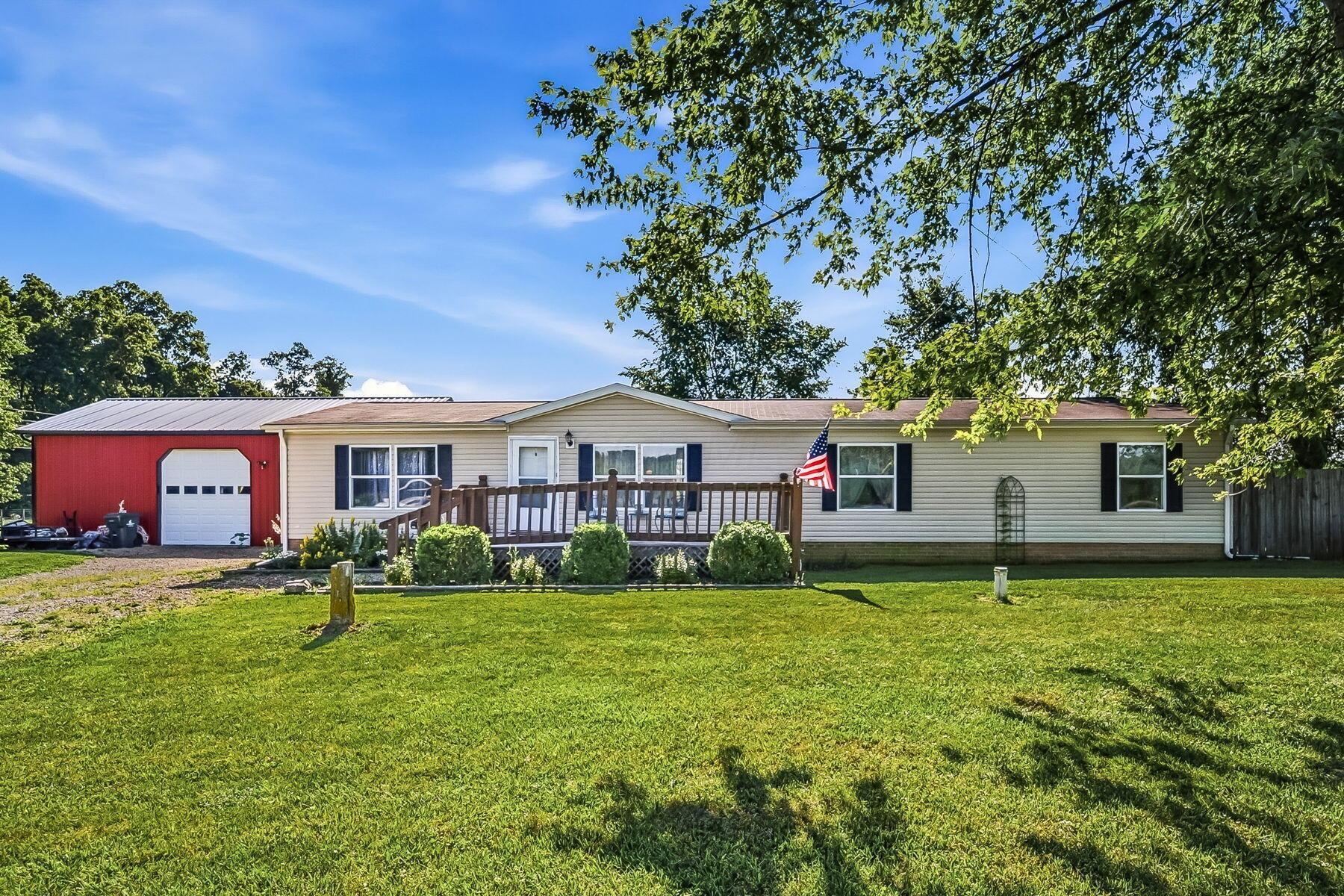 13982 Lucerne Road Fredericktown OH 43019