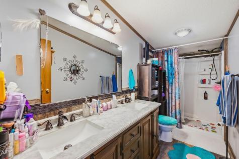 13982 Lucerne Road Fredericktown OH 43019