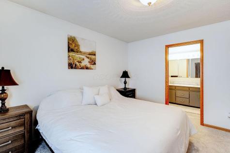 1080 Apple Valley Drive Howard OH 43028