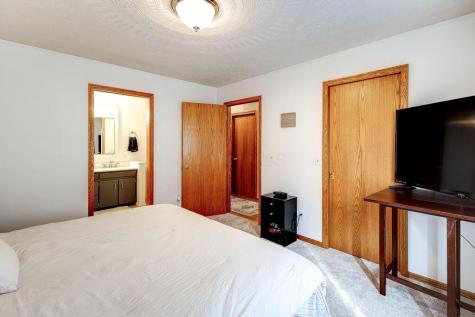 1080 Apple Valley Drive Howard OH 43028