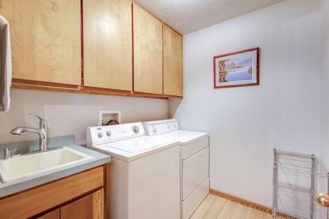 1080 Apple Valley Drive Howard OH 43028