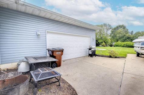 1080 Apple Valley Drive Howard OH 43028