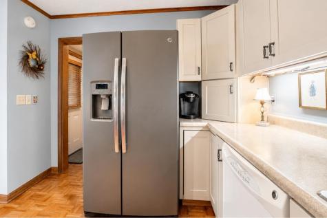 64 Greenview Court Howard OH 43028