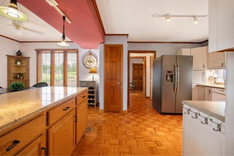 64 Greenview Court Howard OH 43028