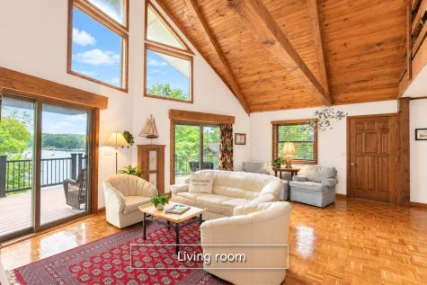 64 Greenview Court Howard OH 43028