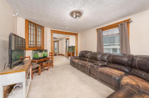 331 Maple Avenue Utica OH 43080