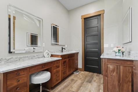 17100 N Liberty Road Fredericktown OH 43019