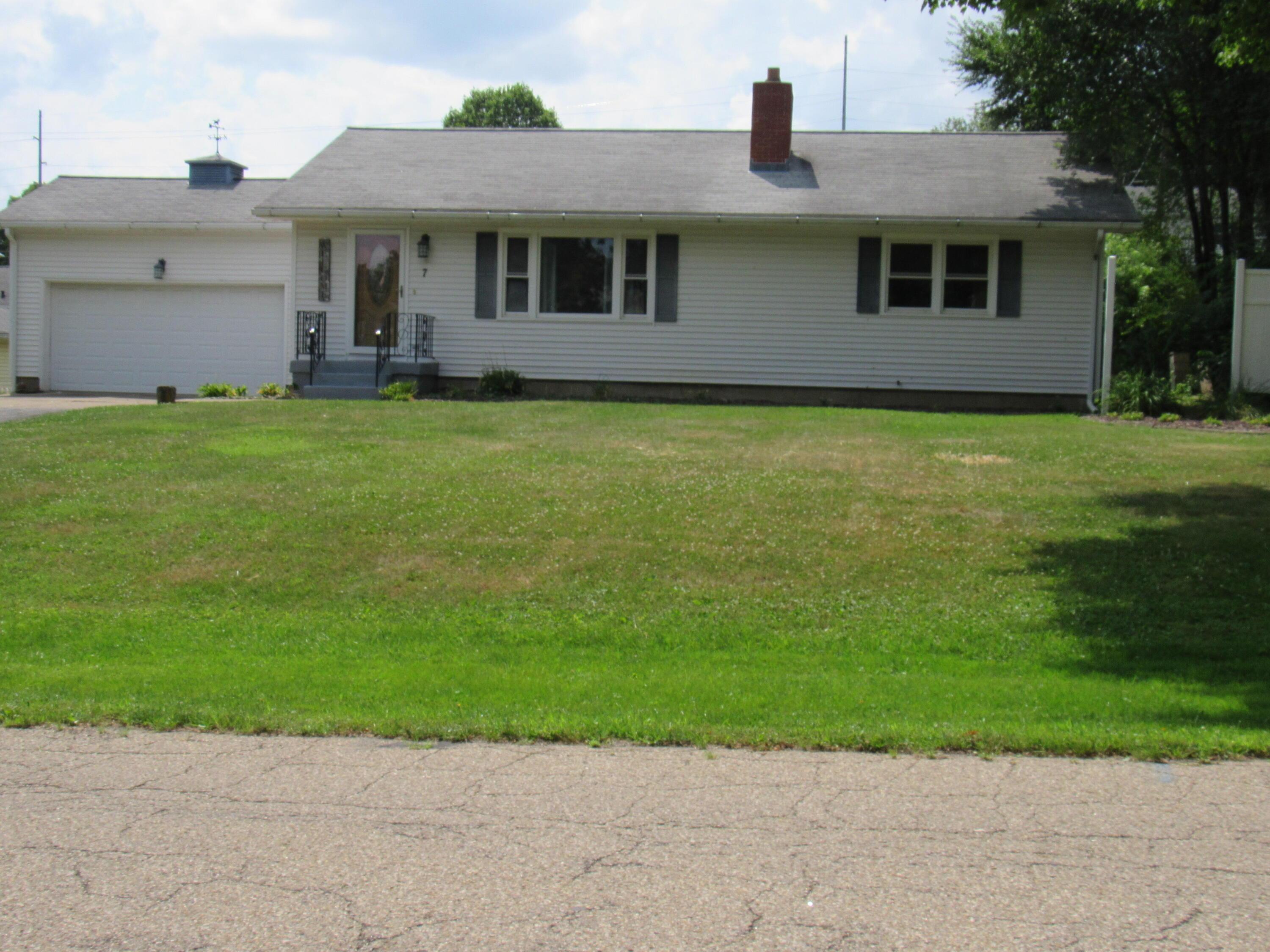 7 Eastgate Drive Mount Vernon OH 43050