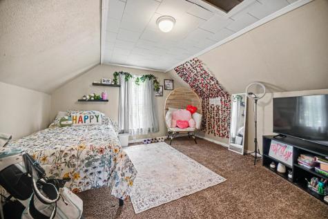 905 Charles Street Galion OH 44833