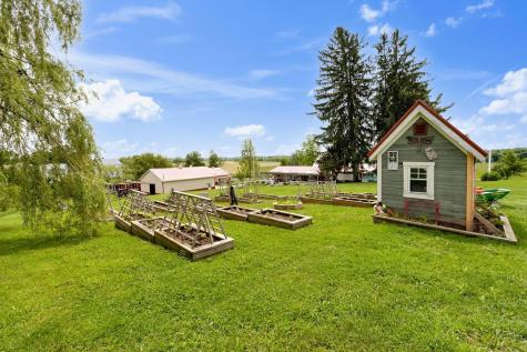5643 Yankee Street Fredericktown OH 43019