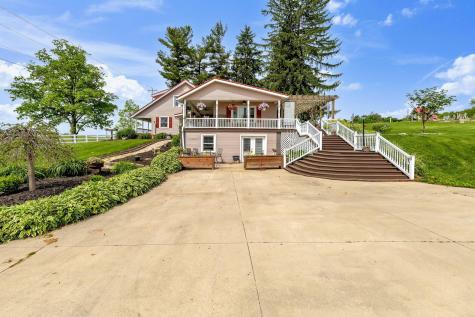 5643 Yankee Street Fredericktown OH 43019