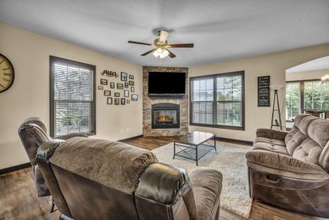 27 Fieldcrest Drive Centerburg OH 43011