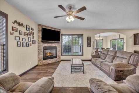 27 Fieldcrest Drive Centerburg OH 43011