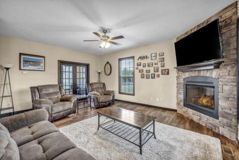 27 Fieldcrest Drive Centerburg OH 43011