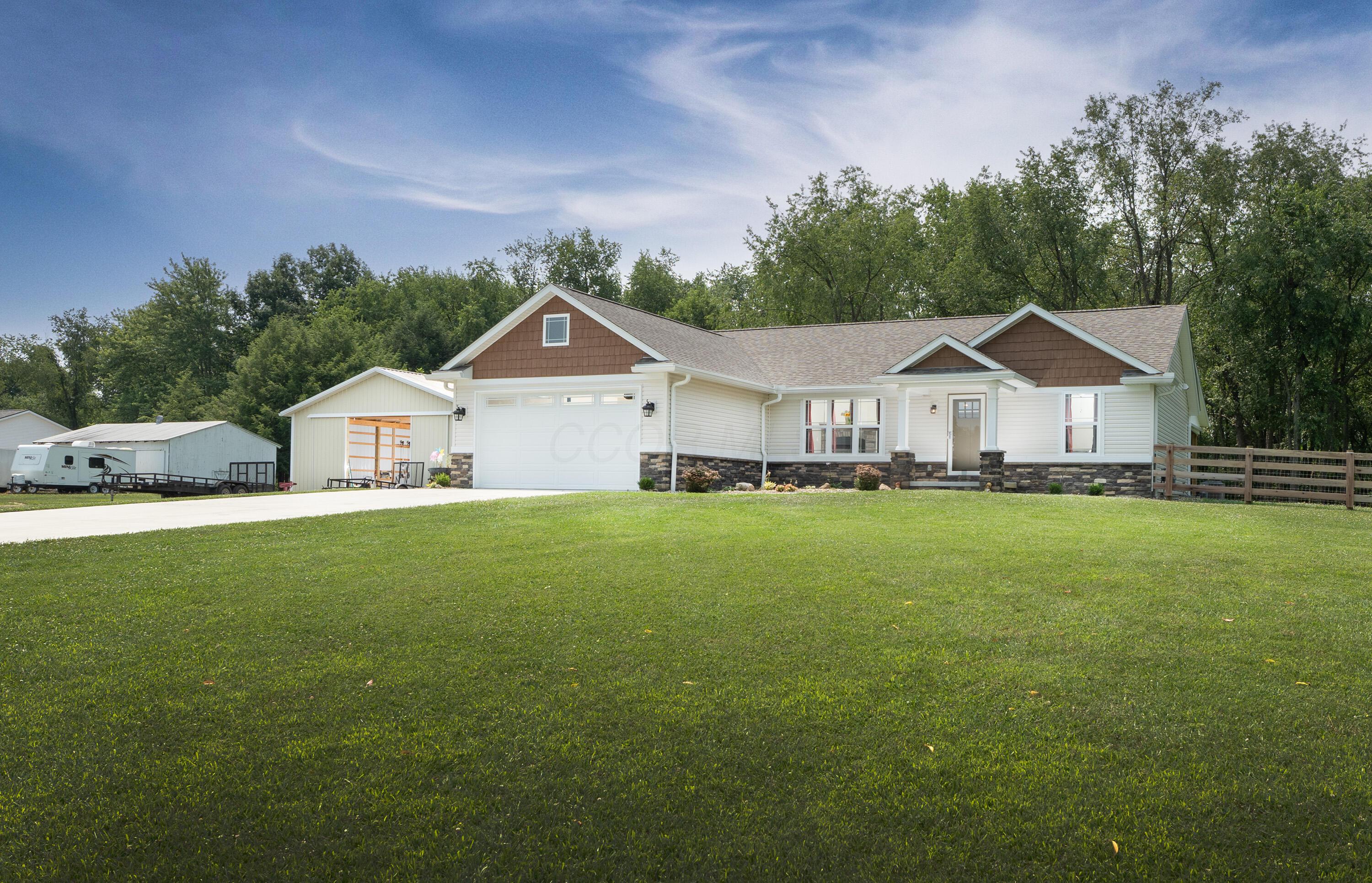 22686 Deal Road Gambier OH 43022