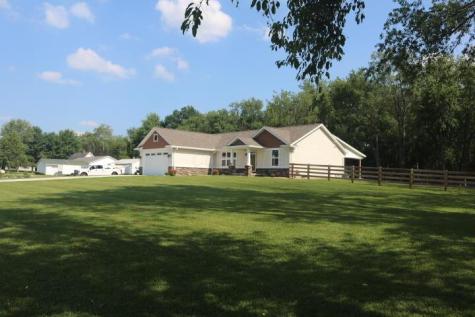 22686 Deal Road Gambier OH 43022