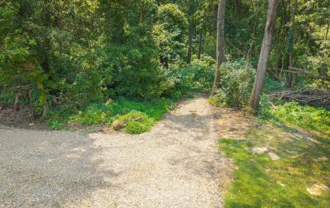 22686 Deal Road Gambier OH 43022