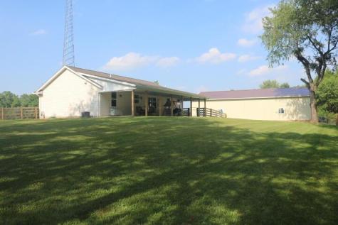 22686 Deal Road Gambier OH 43022