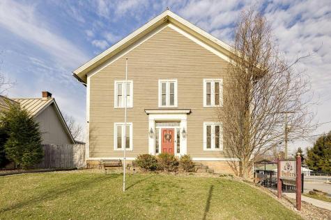 39 N Main Street Fredericktown OH 43019