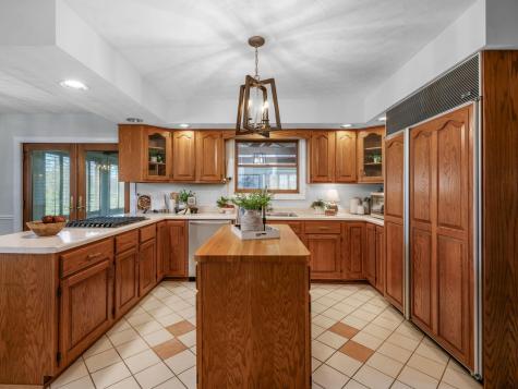 17041 Tulloss Road Mount Vernon OH 43050