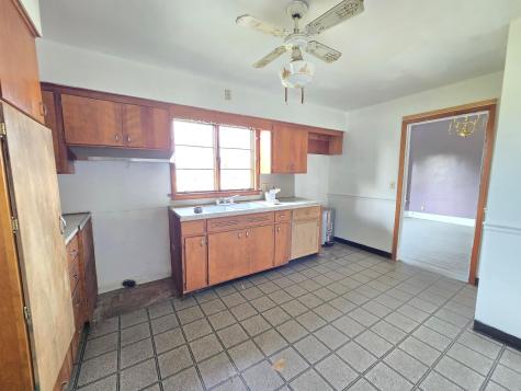 132 Portland Way S Galion OH 44833