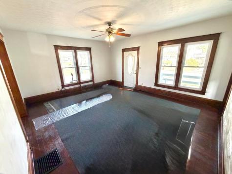 203 Taylor Street Fredericktown OH 43019