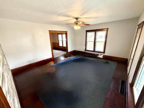 203 Taylor Street Fredericktown OH 43019