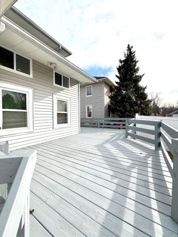 203 Taylor Street Fredericktown OH 43019