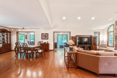 624 Grand Ridge Drive Howard OH 43028