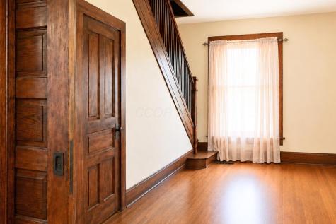 302 S Cedar Street Mount Vernon OH 43050