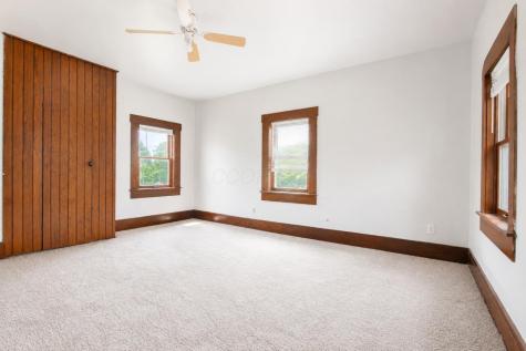 302 S Cedar Street Mount Vernon OH 43050