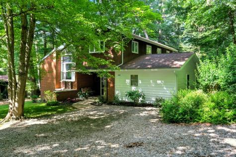 302 E Woodside Drive Gambier OH 43022