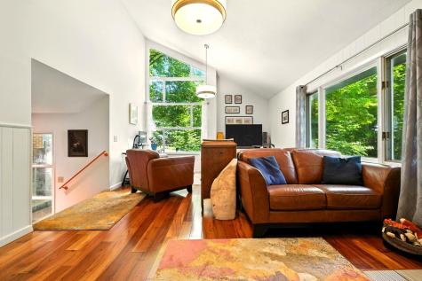 302 E Woodside Drive Gambier OH 43022