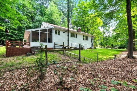 302 E Woodside Drive Gambier OH 43022