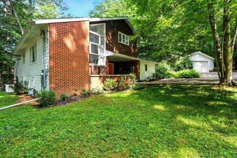 302 E Woodside Drive Gambier OH 43022