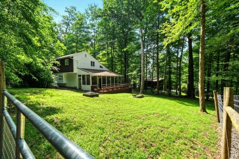 302 E Woodside Drive Gambier OH 43022