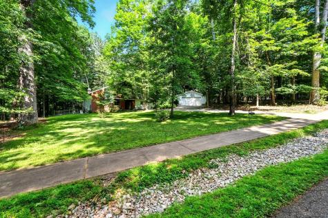 302 E Woodside Drive Gambier OH 43022