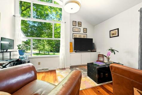 302 E Woodside Drive Gambier OH 43022