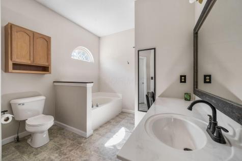 13062 Fosdyke Road Utica OH 43080