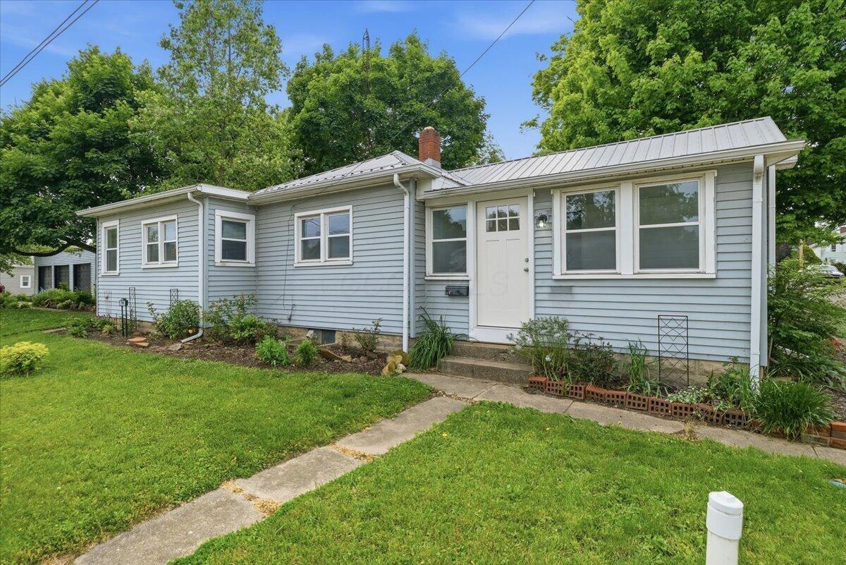 706 E Burgess Street Mount Vernon OH 43050