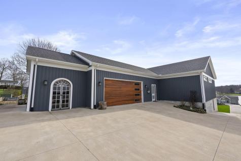 4006 Apple Valley Drive Howard OH 43028