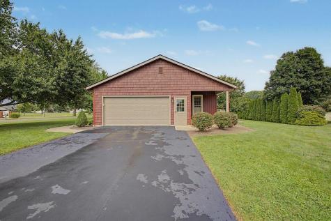 134 Columbus Road Fredericktown OH 43019