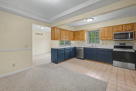 134 Columbus Road Fredericktown OH 43019