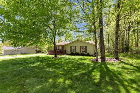 329 Floralwood Drive Howard OH 43028