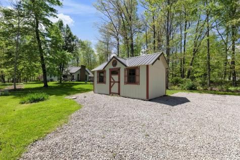 329 Floralwood Drive Howard OH 43028