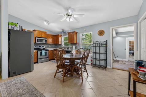 329 Floralwood Drive Howard OH 43028