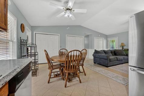 329 Floralwood Drive Howard OH 43028