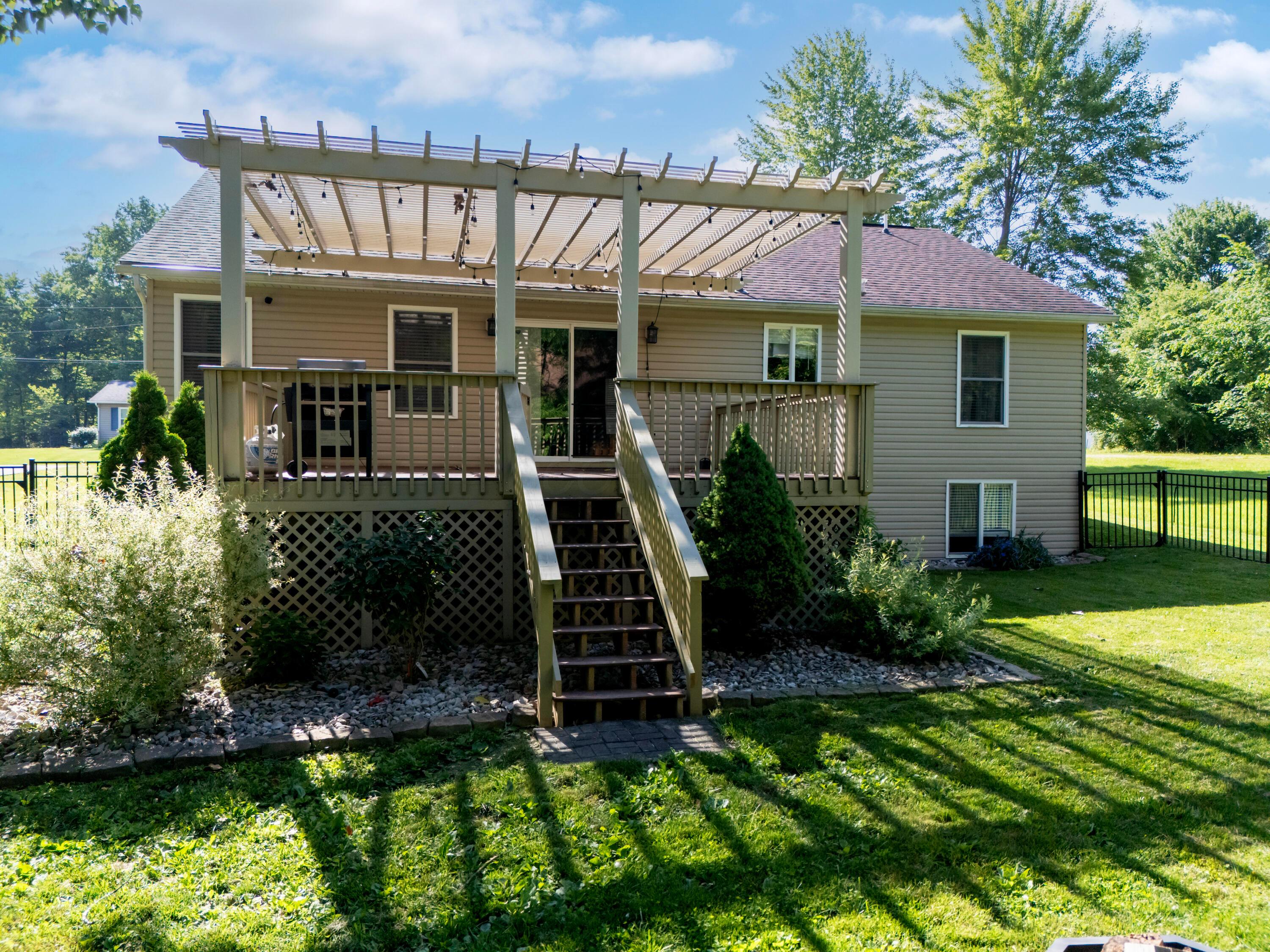 39 S Highland Court Howard OH 43028